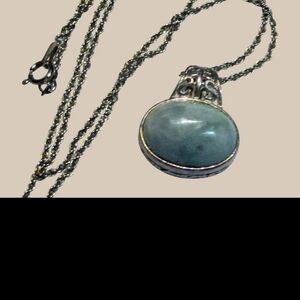 Elegant Silver Pendant Necklace